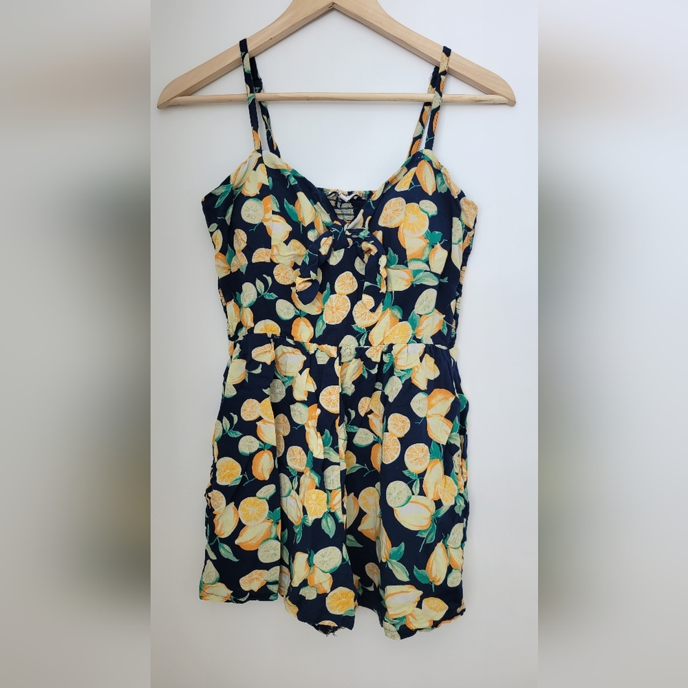 Short jumpsuit with lemon print, new without tags
